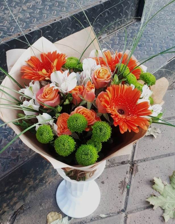 Букет цветов из: Герберы, Хризантемы, Альстромерии и Розы в Ольгинка