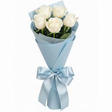 Букет 5 Белых роз Проуд в Ольгинка