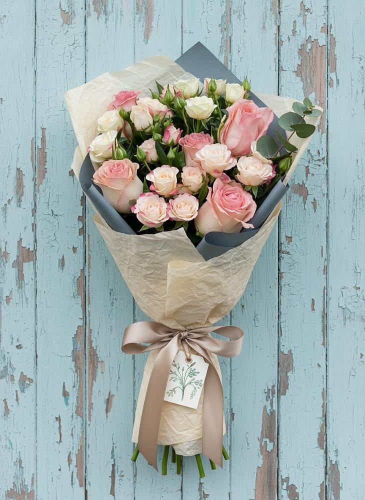 Букет цветов из: Розы в Ольгинка