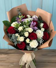 Букет цветов из:  Розы и Альстромерии в Ольгинка