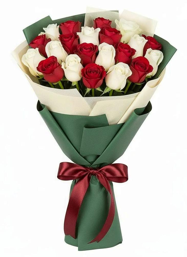 Букет Микс из красных и белых роз в Ольгинка