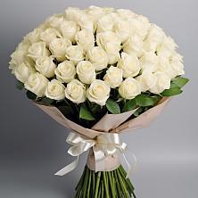 Букет 101 беля роза Белоснежка в Ольгинка