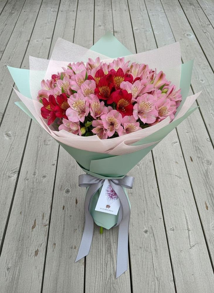 Букет цветов из: Альстромерии в Ольгинка