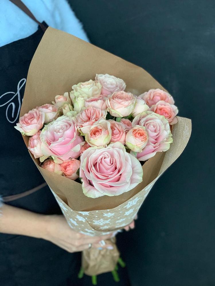 Букет цветов из: Хризантемы и Розы в Ольгинка