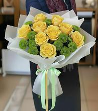 Букет цветов из:  Хризантемы и Розы в Ольгинка