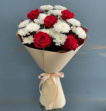 Букет цветов из:  Розы и Хризантемы в Ольгинка