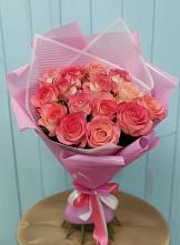 Букет 15 Розовых роз Равель в Ольгинка