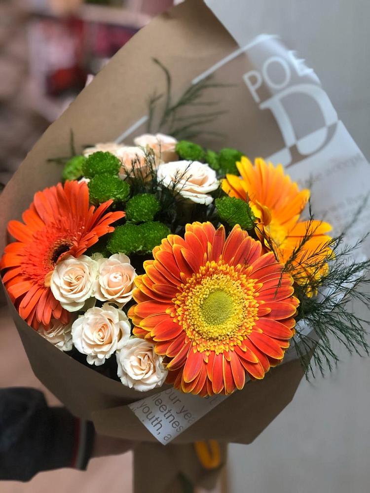 Букет цветов из: Герберы, Хризантемы и Розы в Ольгинка
